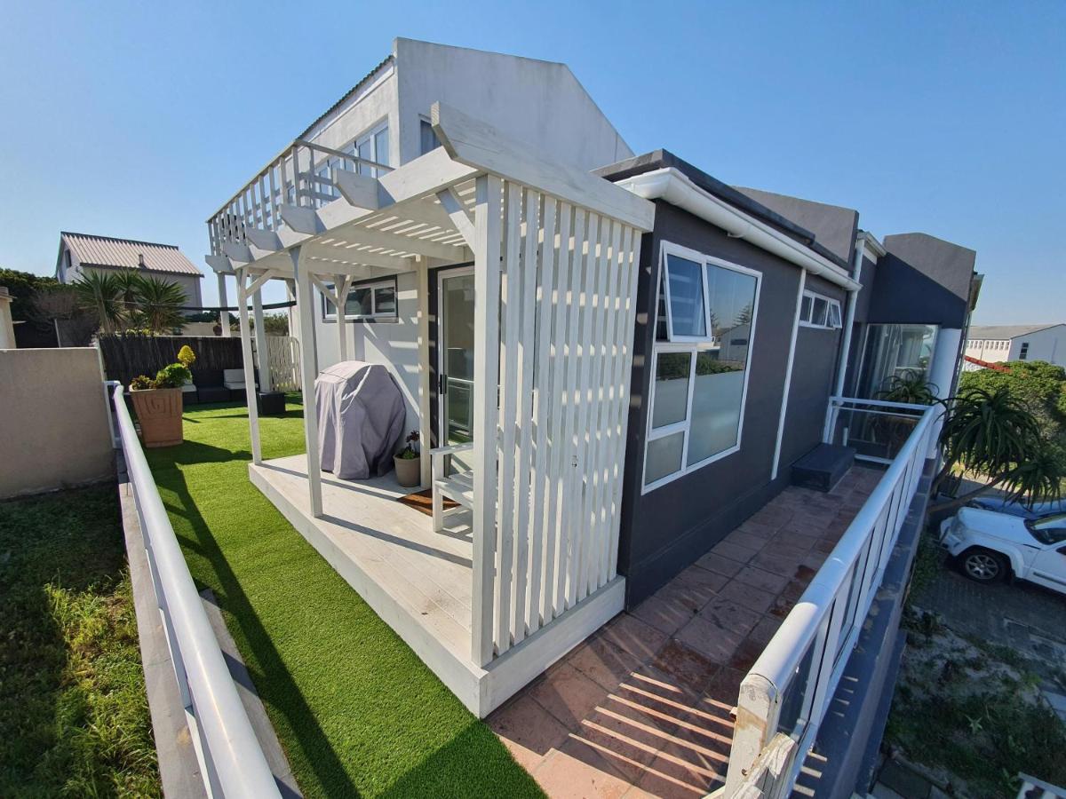Atlantic Studio - Compact Unit With Sea Views เมลค์บอสสตรันด์ ภายนอก รูปภาพ